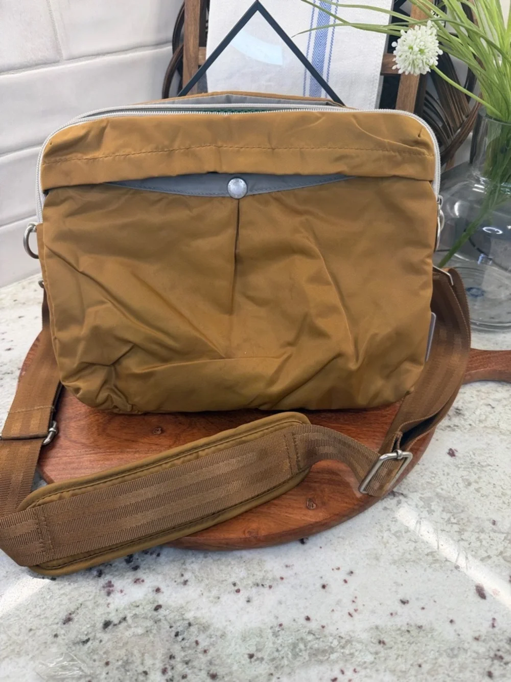 Hello Lulu Compact laptop/ipad Crossbody Bag in Mustard Brown